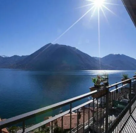 Attico Con Grande Terrazza Vista Appartement