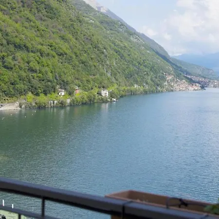 Lägenhet Attico Con Grande Terrazza Vista