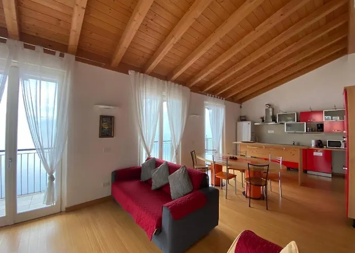 Апартаменты Attico Con Grande Terrazza Vista Ардженьо
