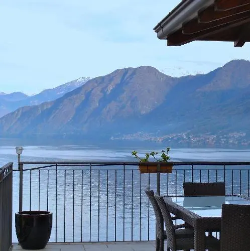 Attico Con Grande Terrazza Vista Апартаменты