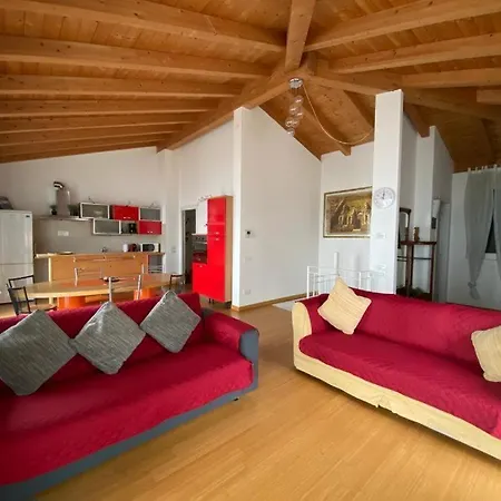 Attico Con Grande Terrazza Vista *